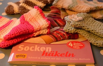 Lorraine testet: Söckchen häkeln